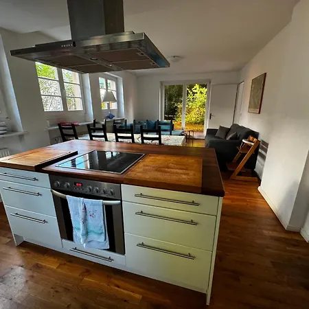 Beautiful House In Zehlendorf Villa